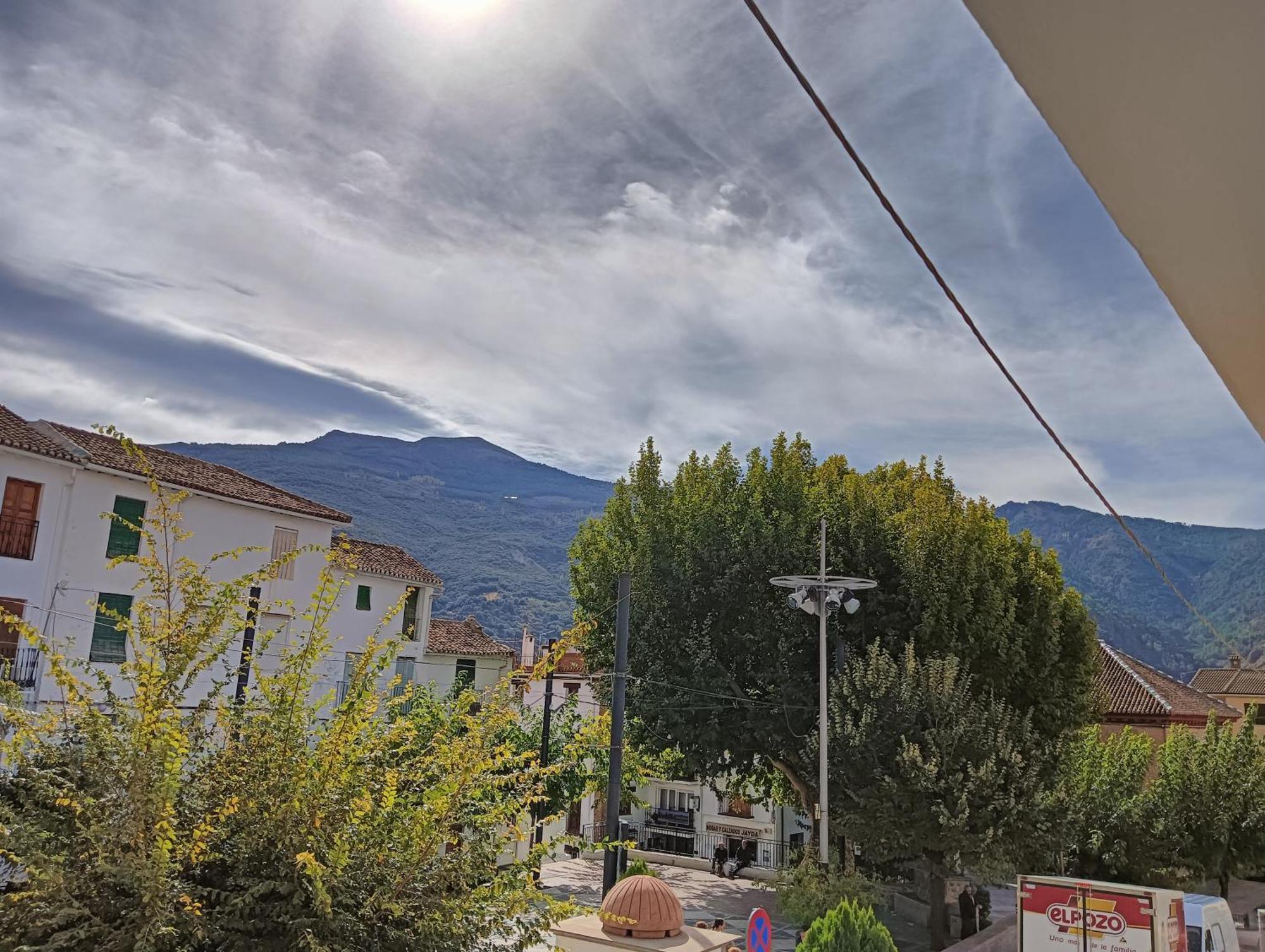 Apartament La Casa De La Plaza Güéjar Sierra Zewnętrze zdjęcie