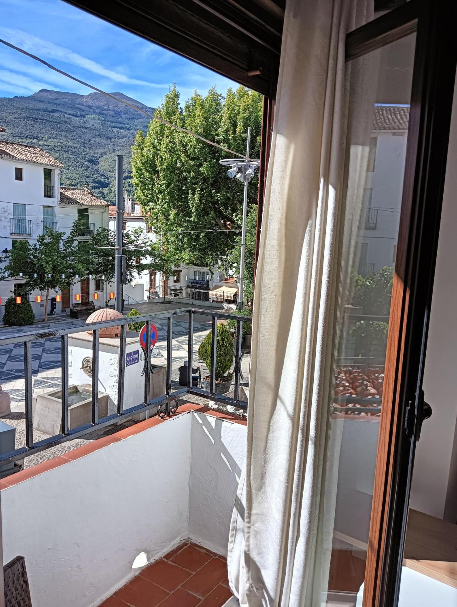 Apartament La Casa De La Plaza Güéjar Sierra Zewnętrze zdjęcie