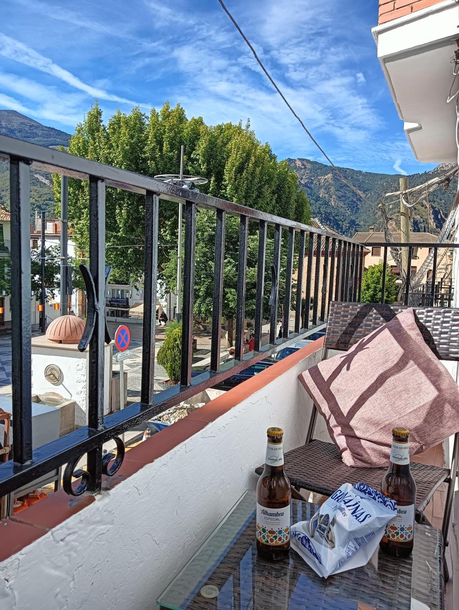 Apartament La Casa De La Plaza Güéjar Sierra Zewnętrze zdjęcie