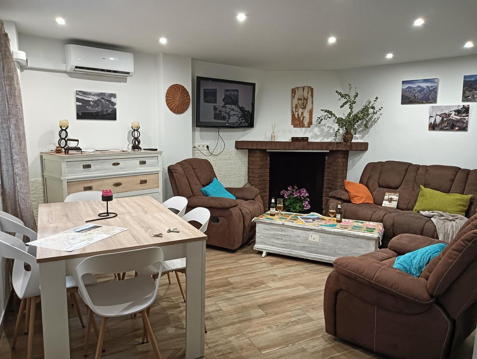 Apartament La Casa De La Plaza Güéjar Sierra Zewnętrze zdjęcie